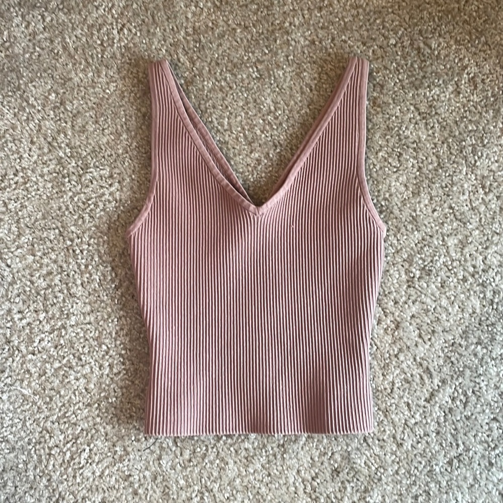 ARITZIA BABATON TOP